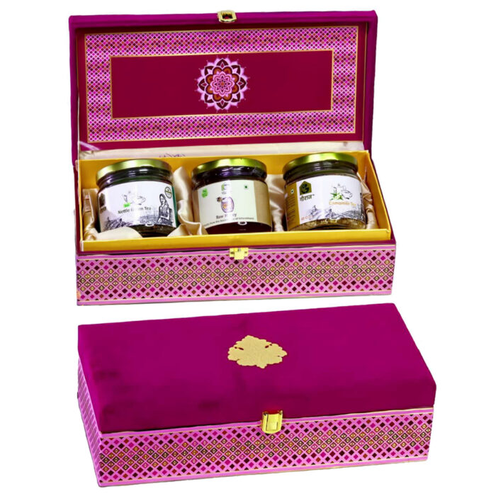 Gauraaj_Velvet_MDF_Diwali_Gift_Box